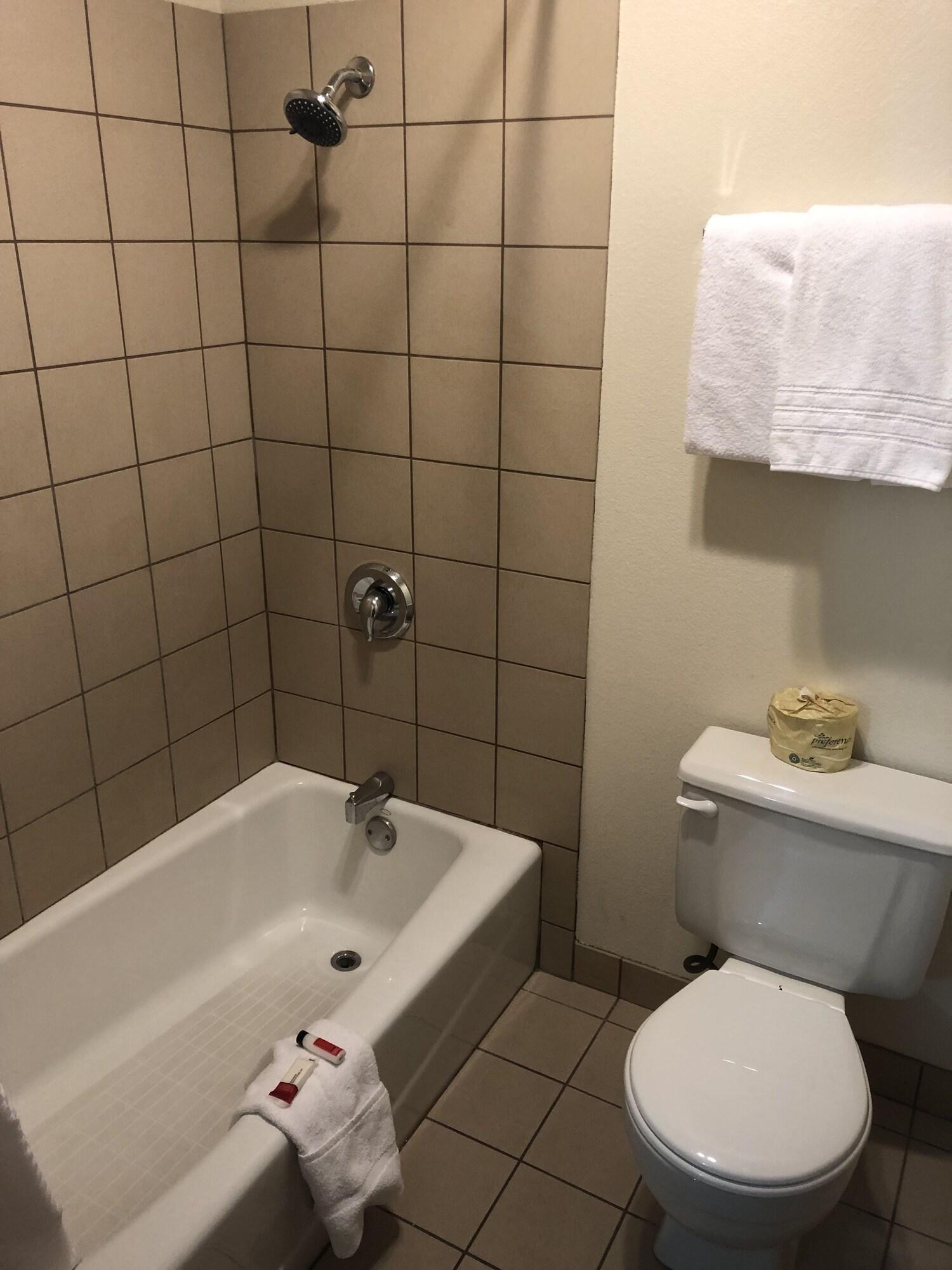 Super 8 By Wyndham Ontario Motel Eksteriør bilde